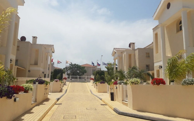 Anthorina Villa 2