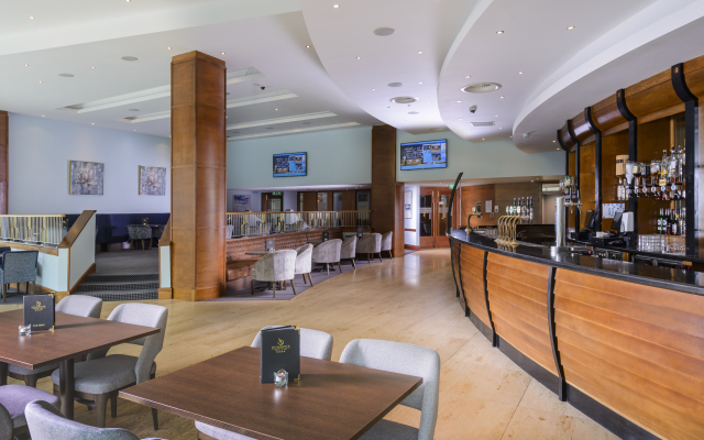 Shearwater Hotel & Spa