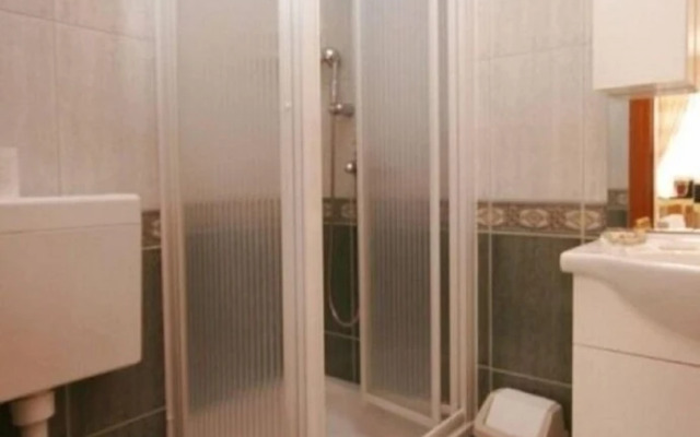 Karolinas - Parking - A2-green