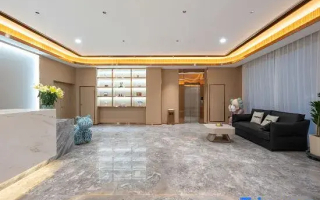 World Smart Hotel (Shandong Jianzhu Daxue Xueshan Wandaguangchang)
