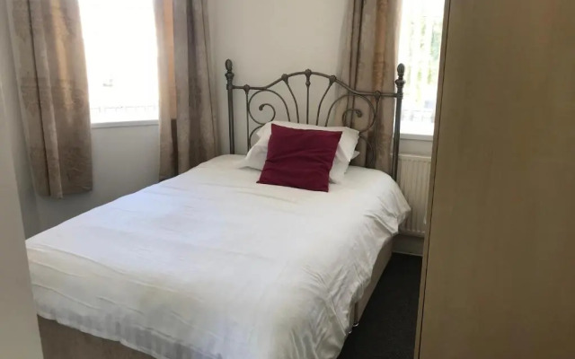 Clifton House Hotel - B  B