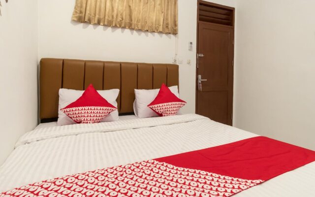Titipapan Residence By OYO Rooms