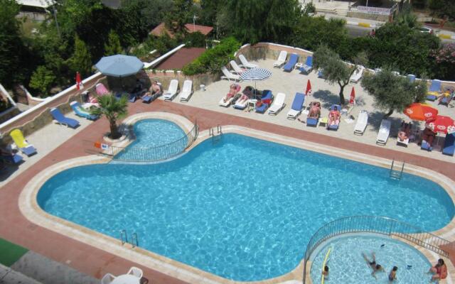 Oya Apart Kuşadası