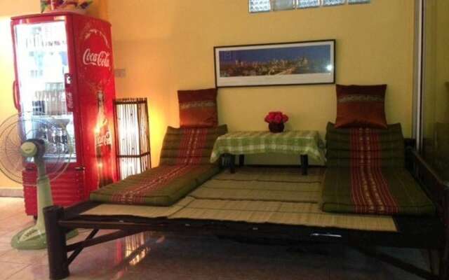 Just Chill Inn - Hostel