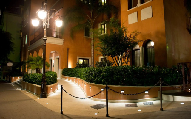 Artemis Hotel