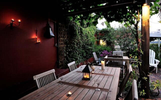 Barry Hall Luxury Apartments