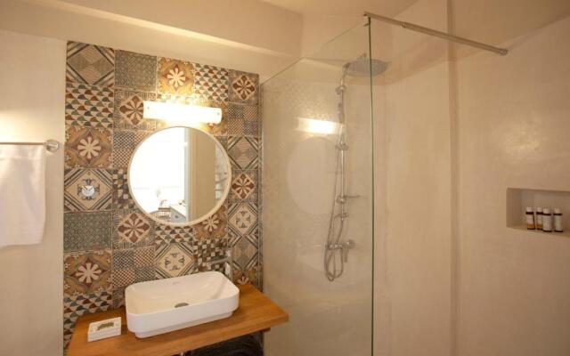Katikies Manis Suites