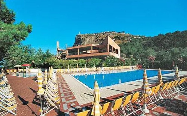 club residente pianeta maratea