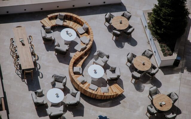 Bor Hotel by Karisma