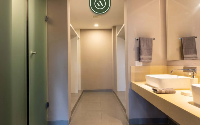 Nick Price Residences A 206