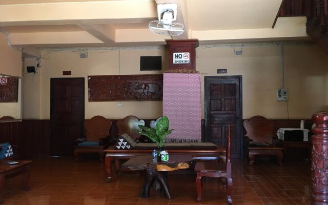 Mountain Riverview Guesthouse