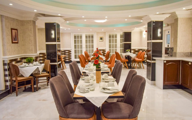 Pembridge Palace Hotel