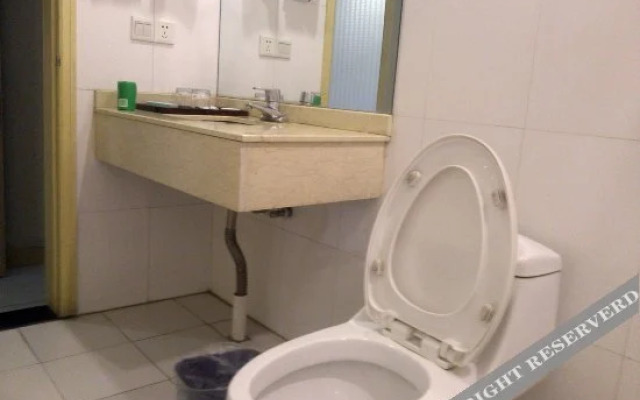 Sanchuan Hotel