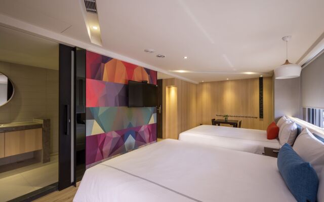 CHECK inn Taichung Wenxin Zhongqing