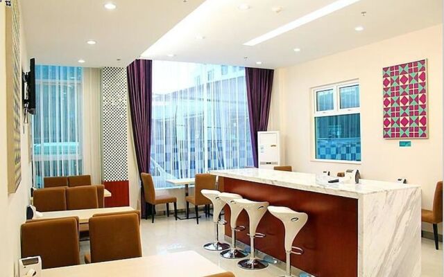 City Express Hotel