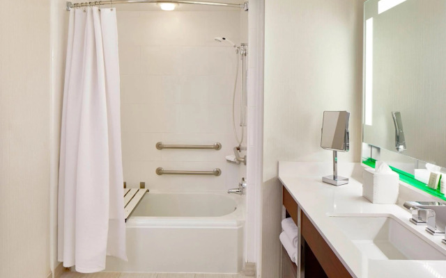 Renaissance Nashville Hotel