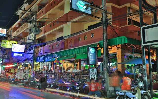 Harrys Hotel, Bar & Restaurant