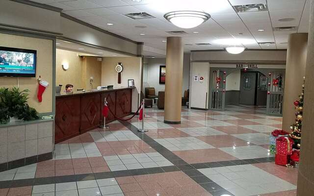 SureStay Plus Hotel by Best Western St. Louis Airport