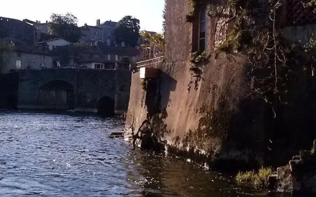 Le Jardin et Moulin sur la Moine