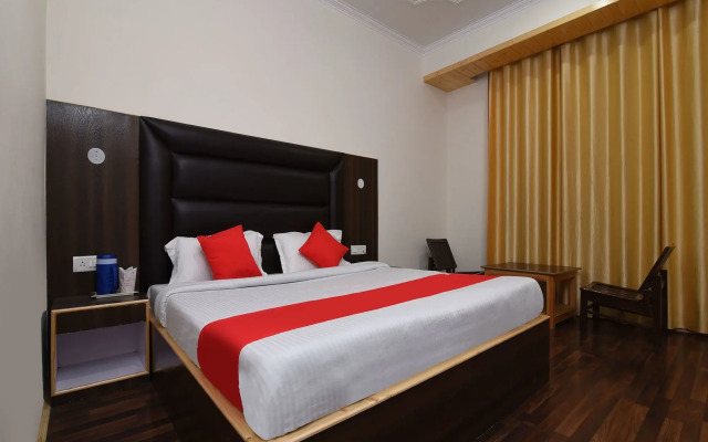 OYO 15699 Hotel Conifer