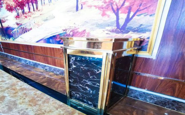 Yiyi Chain Hotel (Foshan Sanshui Plaza Branch)
