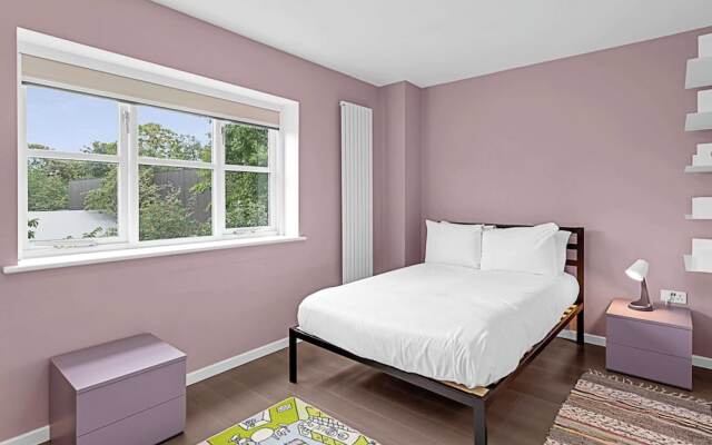 2-bed Getaway Near East Dulwich Station