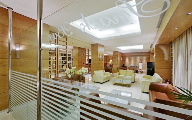 Athineon Hotel
