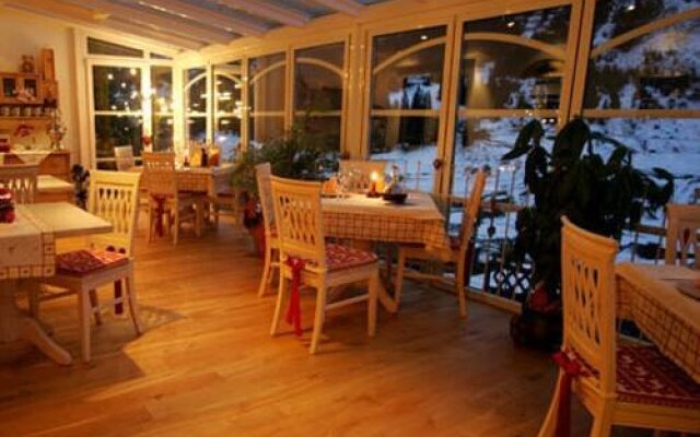 Hotel-Pension Almrausch