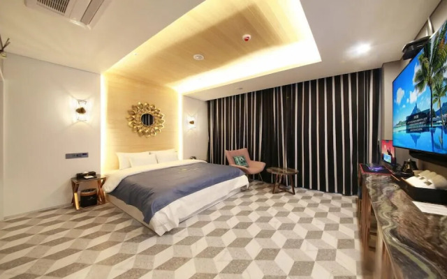 Gimpo Hotel M Tower