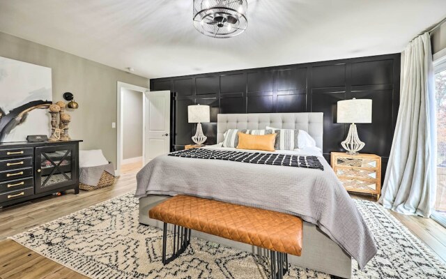 Lakefront Rogers Getaway w/ Hot Tub & Deck!