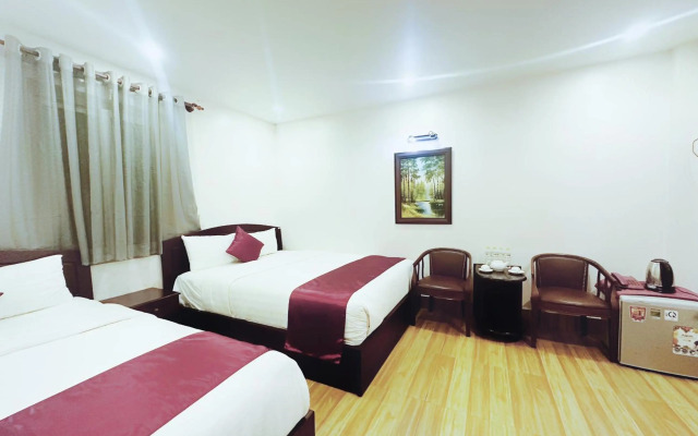 White Horse Hotel & Restaurant