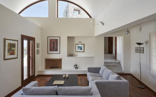 Periscope Villa