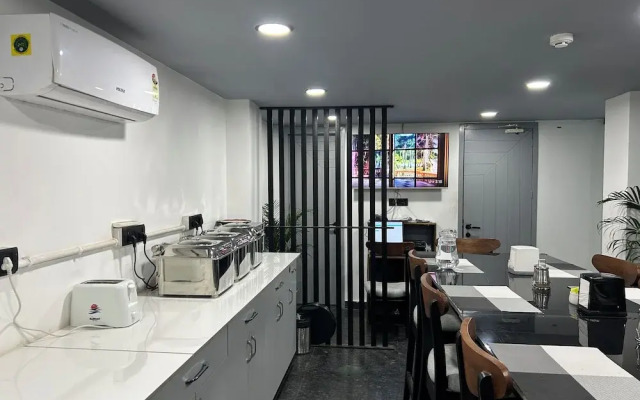 BedChambers Serviced Apartment, Golf Course, Gurgaon