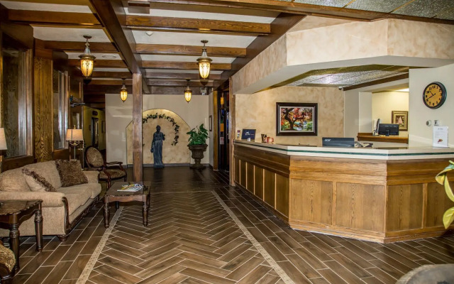 Baymont by Wyndham Fargo