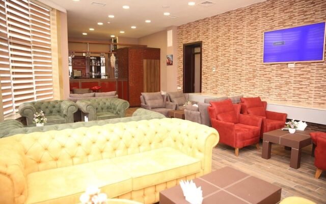 My Way Boulevard Hotel