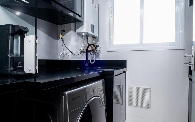 Moderno e amplo apto c/ suite em Jurere RVO201