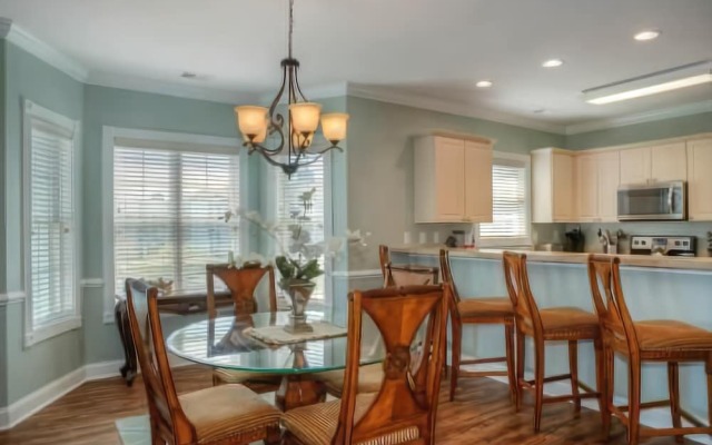 Magnolia Pointe 305-4820