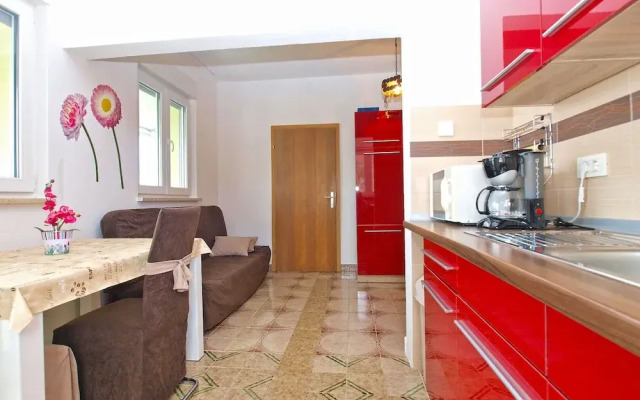 Apartment 1432