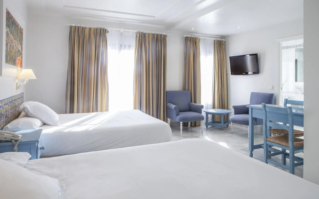 Playa De La Luz Hotel