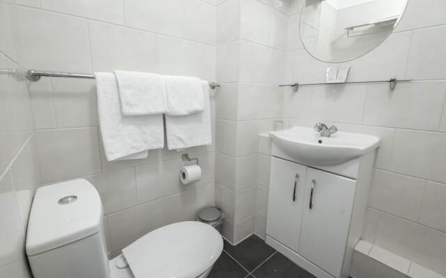 Dillons Hotel - B&B