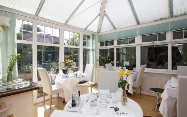 Danehurst House