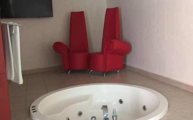 Motel Helsinky - Adults Only