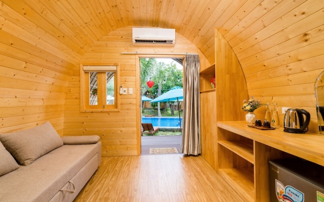 Hoi An SeaBreeze Village Resort – Guest Rooms – Da Nang