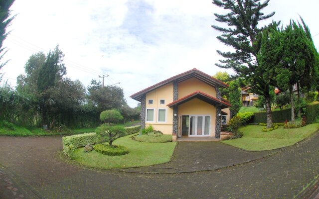 Villa ChavaMinerva Istana Bunga-Lembang