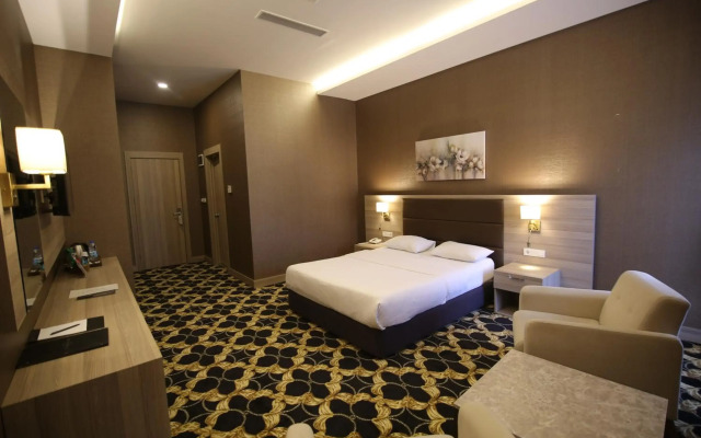 Hotel Excellence Inn
