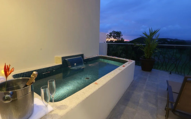 Luxury Sky Penthouses 3-6BR Condo-Hotel at Oceano Jaco