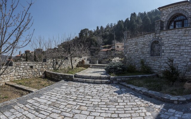 Stone Mansion Anavryti