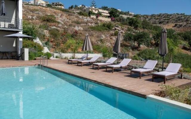 Flat 4 Bedrooms 3 Bathrooms - Souda