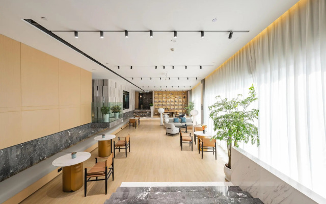 Atour Hotel Chongqing West Railway Station