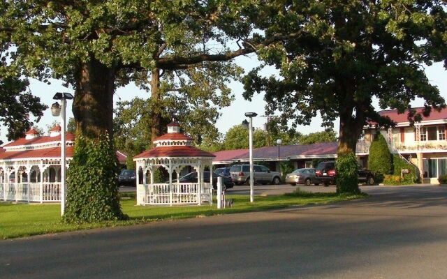 Murray Inn and Art Gallery